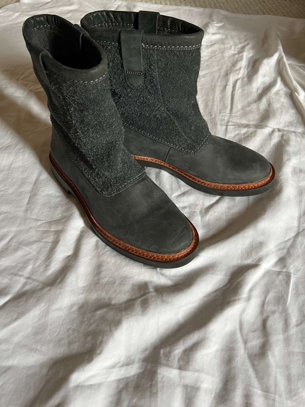 The Clarks Women's Trace Fern Combi Leather Boots, Dark Gray women in size 9.5M